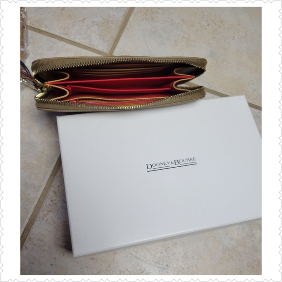DOONEY & BOURKE Taupe Folded Zip Wristlet - Picture 5 of 5